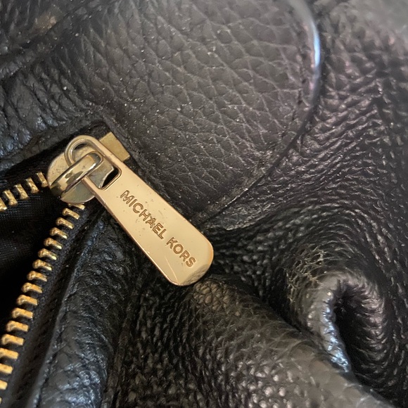 Michael Kor bag - Picture 2 of 3